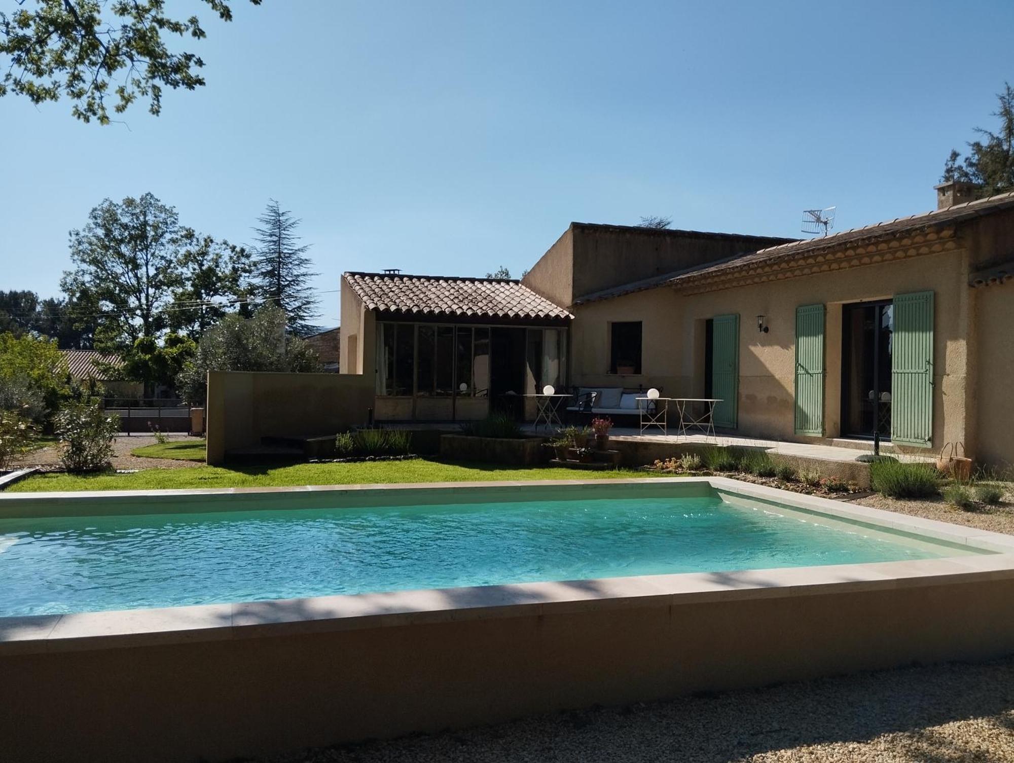Bed and Breakfast Les Cheneslierres Lourmarin Exterior foto